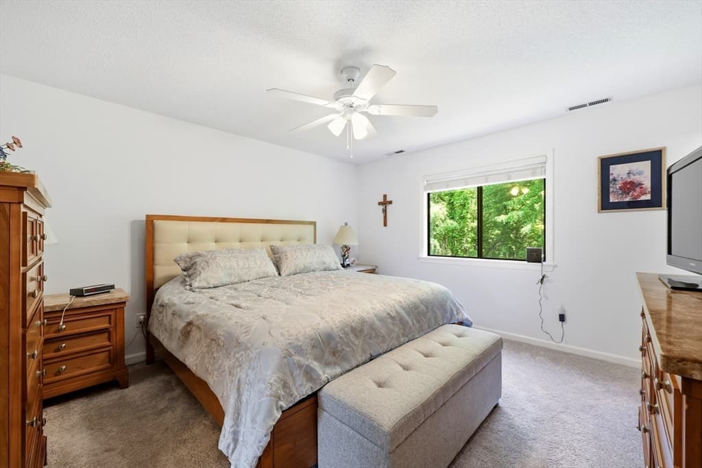Condominium at 43 Dogwood Ln # 43, Agawam MA 01001, photo 19 of 28