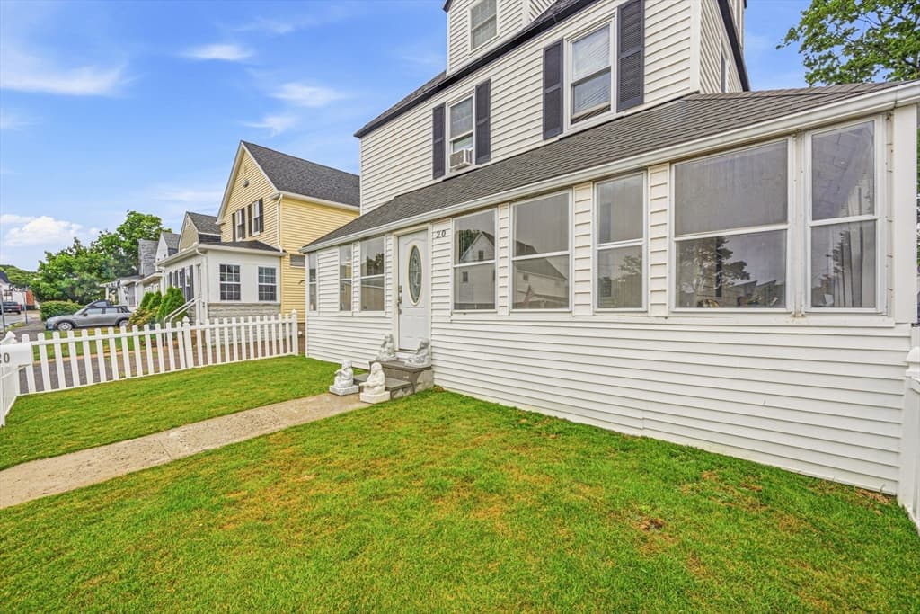 20 Bell St, Quincy MA 02169 photo 2