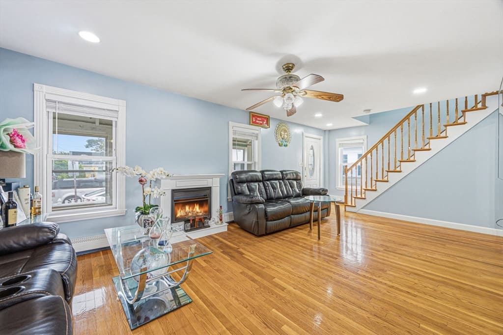 20 Bell St, Quincy MA 02169 photo 9