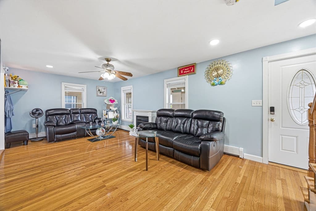 20 Bell St, Quincy MA 02169 photo 8