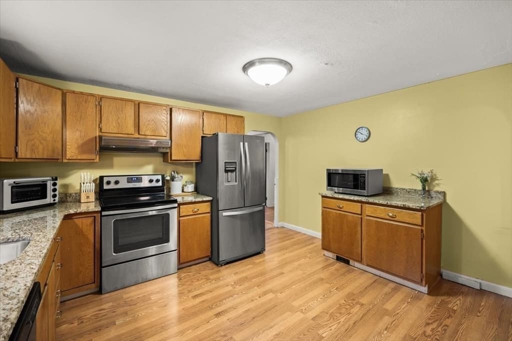 330 North Street, Randolph MA 02368 photo 2