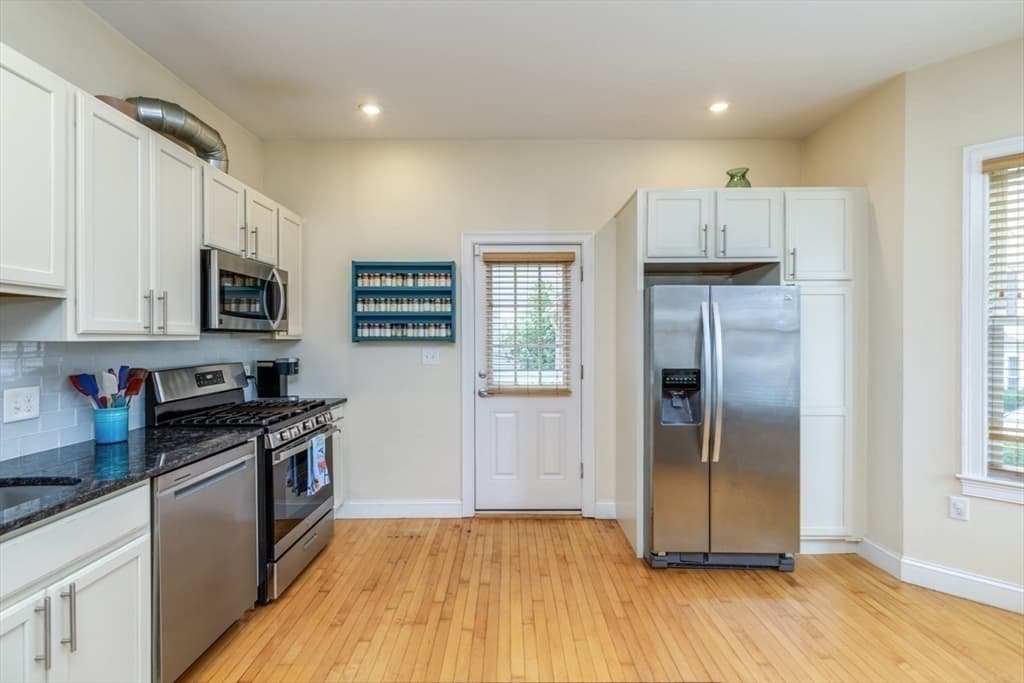 Condominium at 65 High St # 1, Woburn MA 01801, Woburn, photo 15 of 35