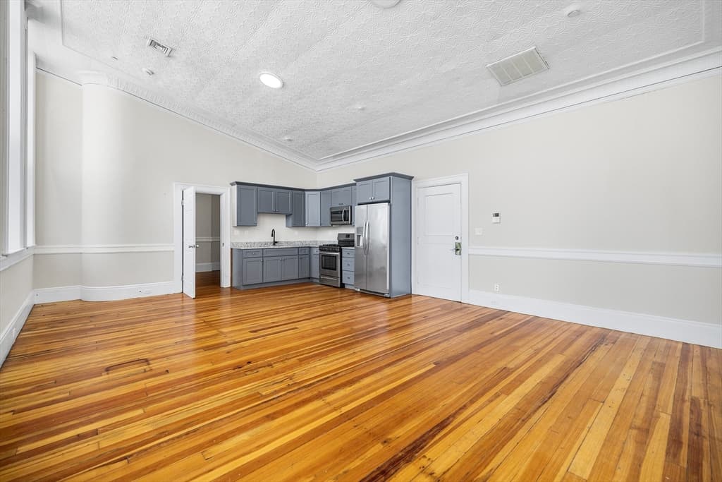 202 Broadway # 31, Lawrence MA 01840 photo 6