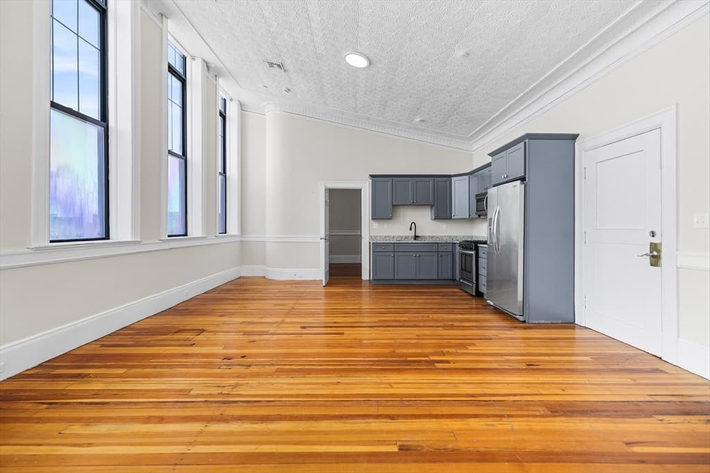 202 Broadway # 31, Lawrence MA 01840 photo 5