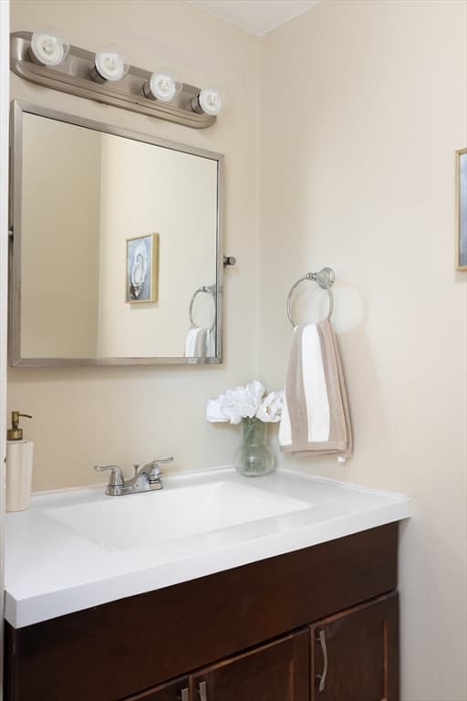 2 Derne Street, Boston MA 02114 photo 16