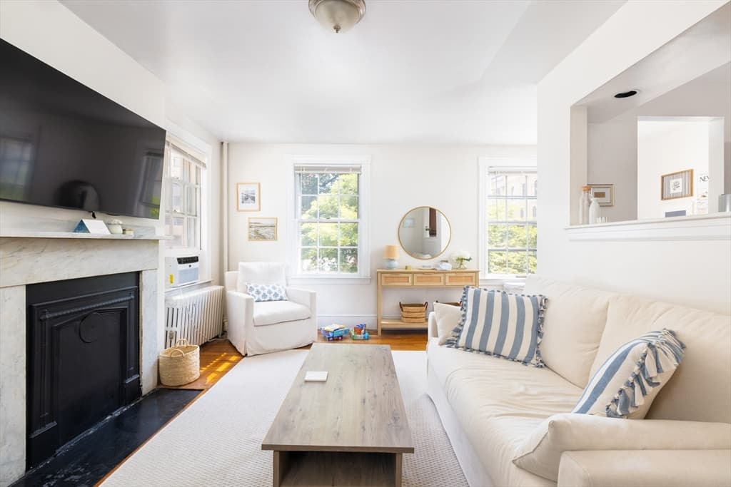 2 Derne Street, Boston MA 02114 photo 5