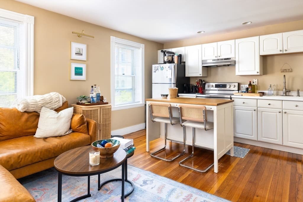 2 Derne Street, Boston MA 02114 photo 10