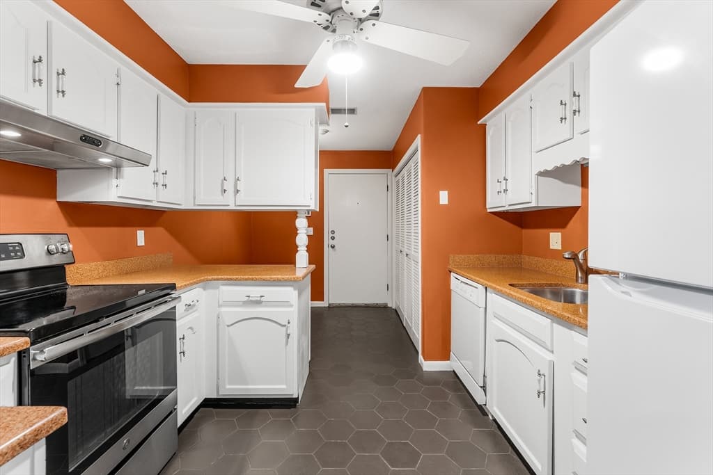 12 Royal Lake Dr # 8, Braintree MA 02184 photo 10