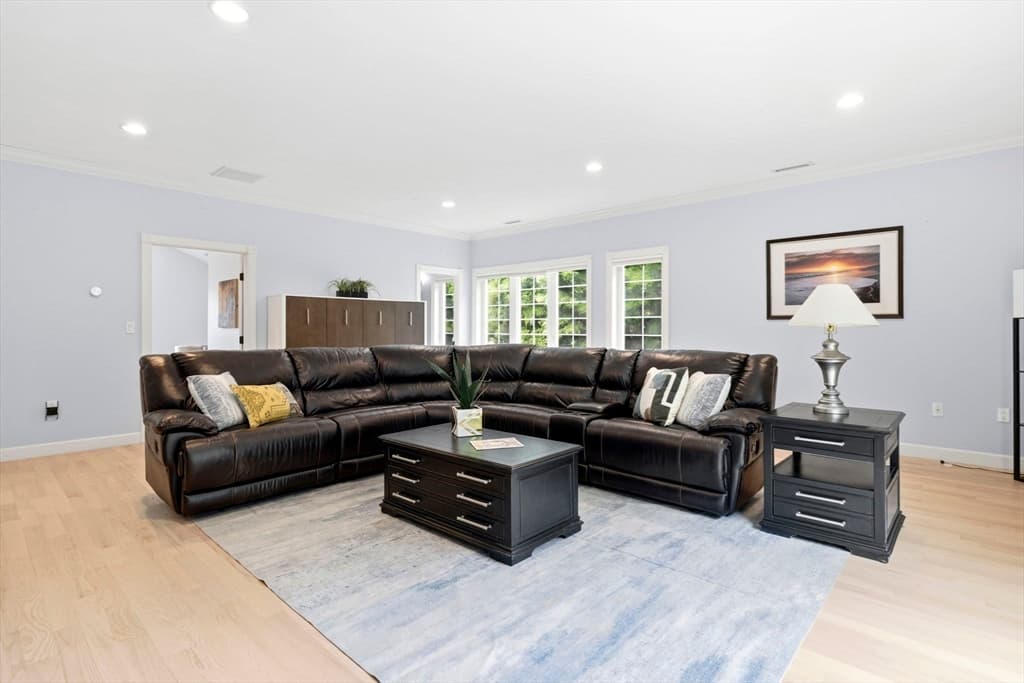 Single Family Residence at 2 Bridle Path, Lynnfield MA 01940, Lynnfield, photo 30 of 41