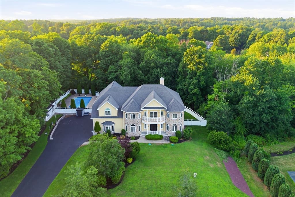 Single Family Residence at 2 Bridle Path, Lynnfield MA 01940, Lynnfield, photo 41 of 41