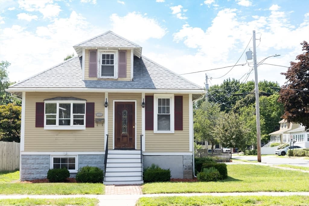 204 Main Street, Melrose MA 02176