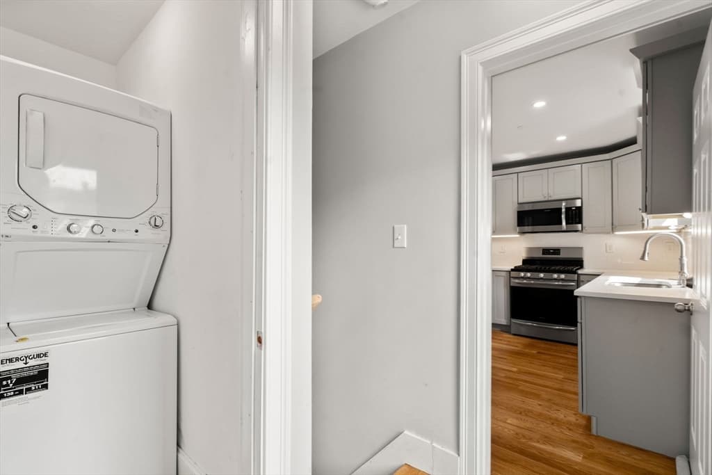 Condominium at 1000 River # 2, Boston MA 02136, photo 17 of 22