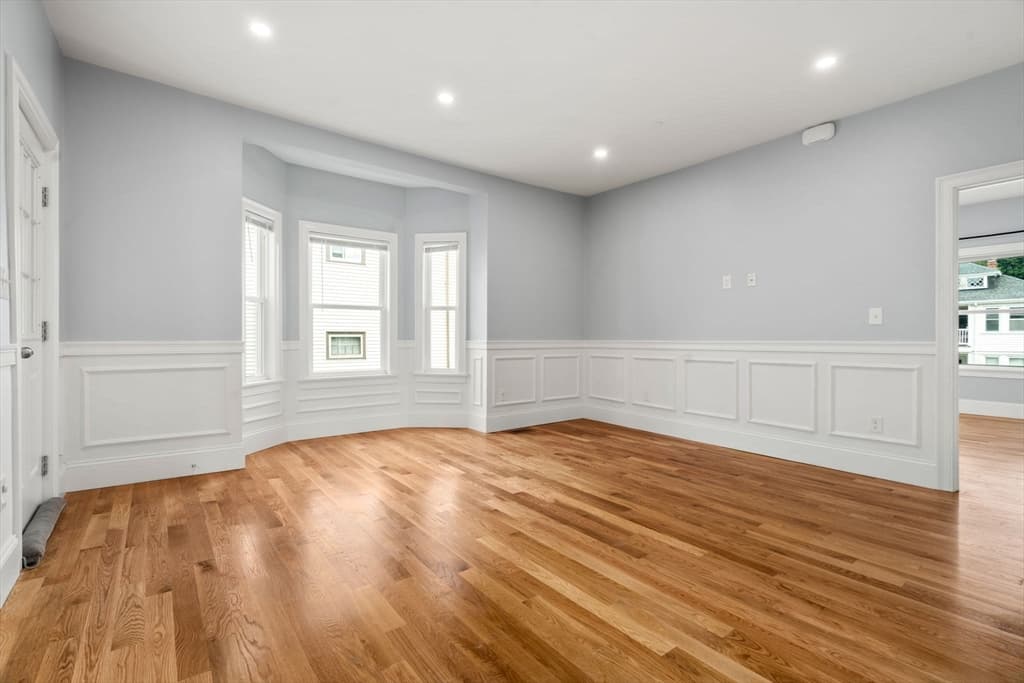 Condominium at 1000 River # 2, Boston MA 02136, photo 7 of 22