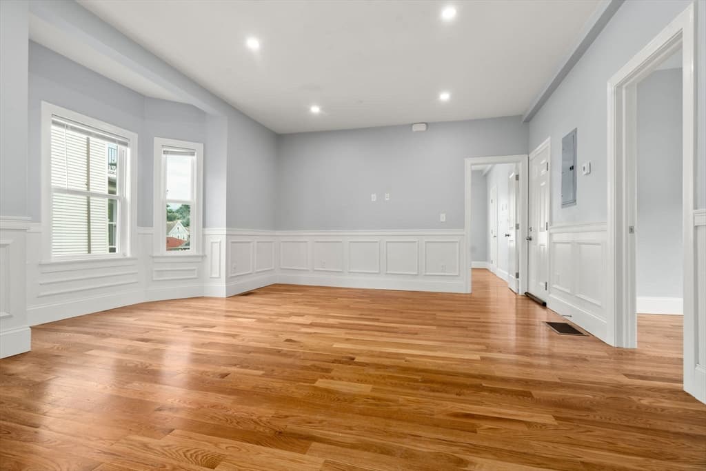 Condominium at 1000 River # 2, Boston MA 02136, photo 9 of 22