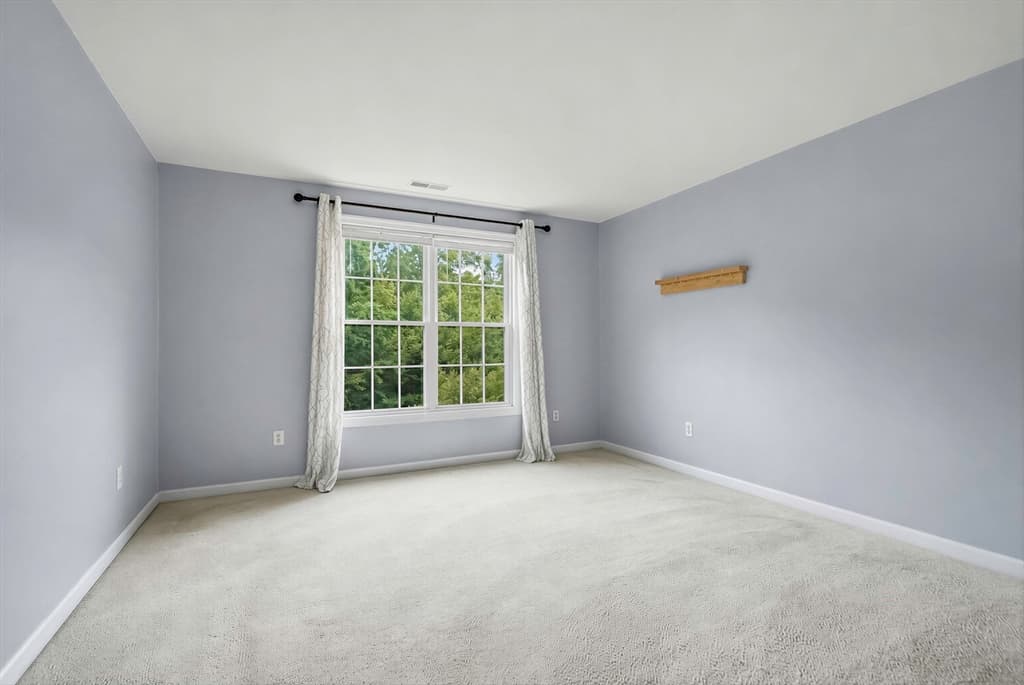 Condominium at 46 Tulip Cir. # 46, Grafton MA 01560, Grafton, photo 27 of 41