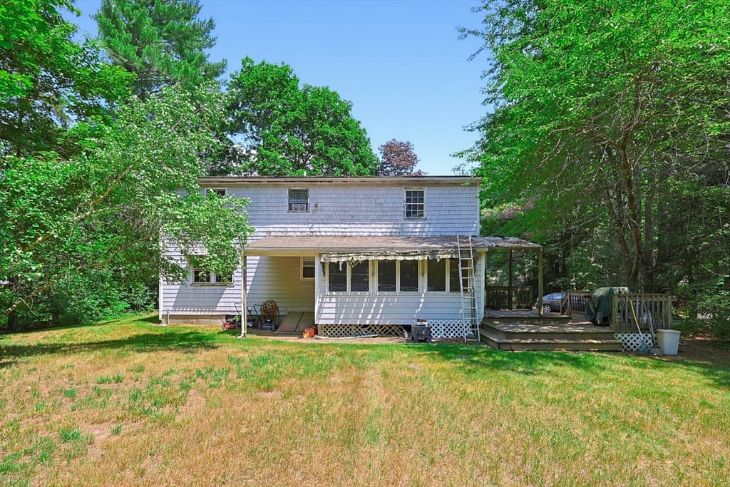 Single Family Residence at 47 Sleepy Hollow Ln, Wrentham MA 02093, Wrentham, photo 7 of 40