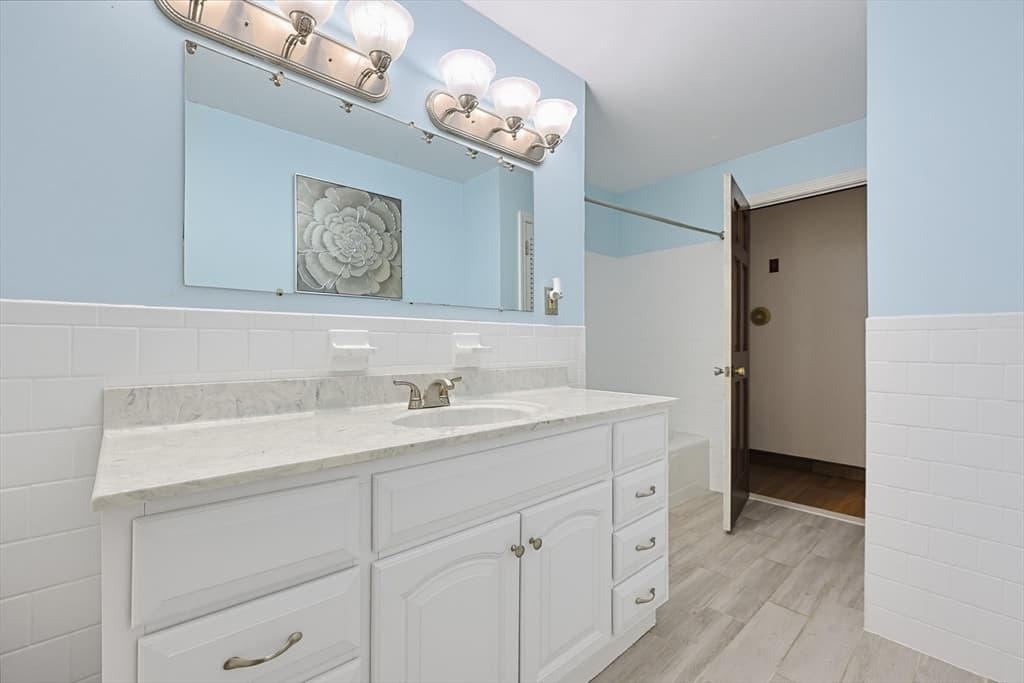 Single Family Residence at 47 Sleepy Hollow Ln, Wrentham MA 02093, Wrentham, photo 37 of 40