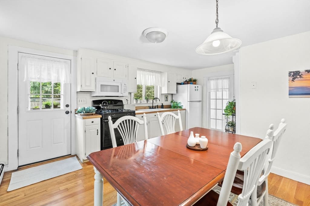 187 Low St # 1, Newburyport MA 01950 photo 7
