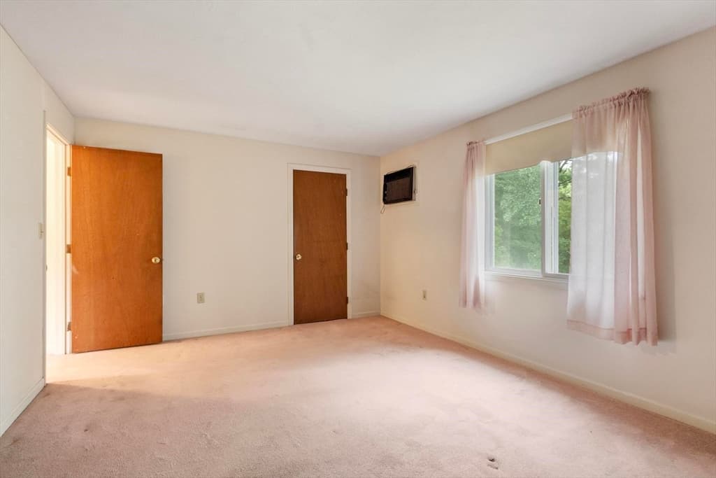 Condominium at 119 Cortland Cir # 119, Leominster MA 01453, Leominster, photo 23 of 33