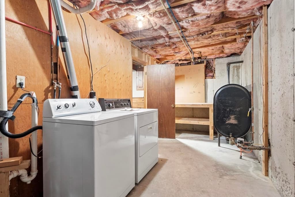Condominium at 119 Cortland Cir # 119, Leominster MA 01453, Leominster, photo 27 of 33