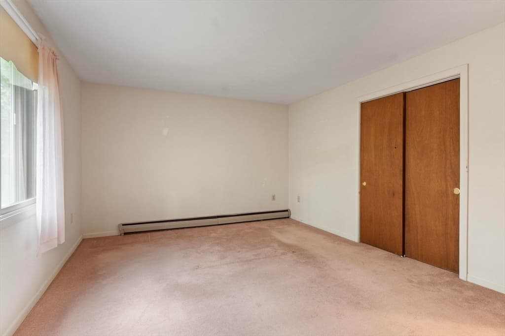 Condominium at 119 Cortland Cir # 119, Leominster MA 01453, Leominster, photo 22 of 33