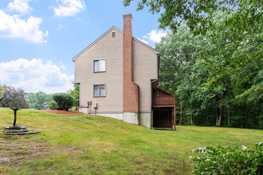 Condominium at 119 Cortland Cir # 119, Leominster MA 01453, Leominster, photo 30 of 33