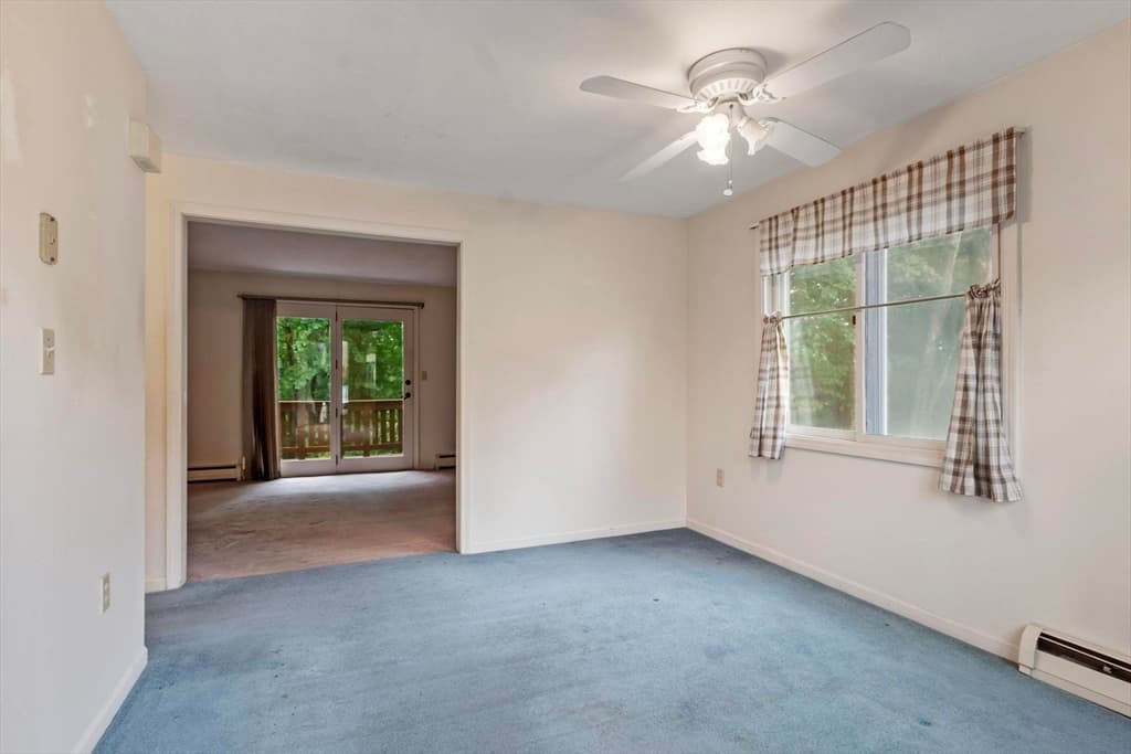 Condominium at 119 Cortland Cir # 119, Leominster MA 01453, Leominster, photo 10 of 33