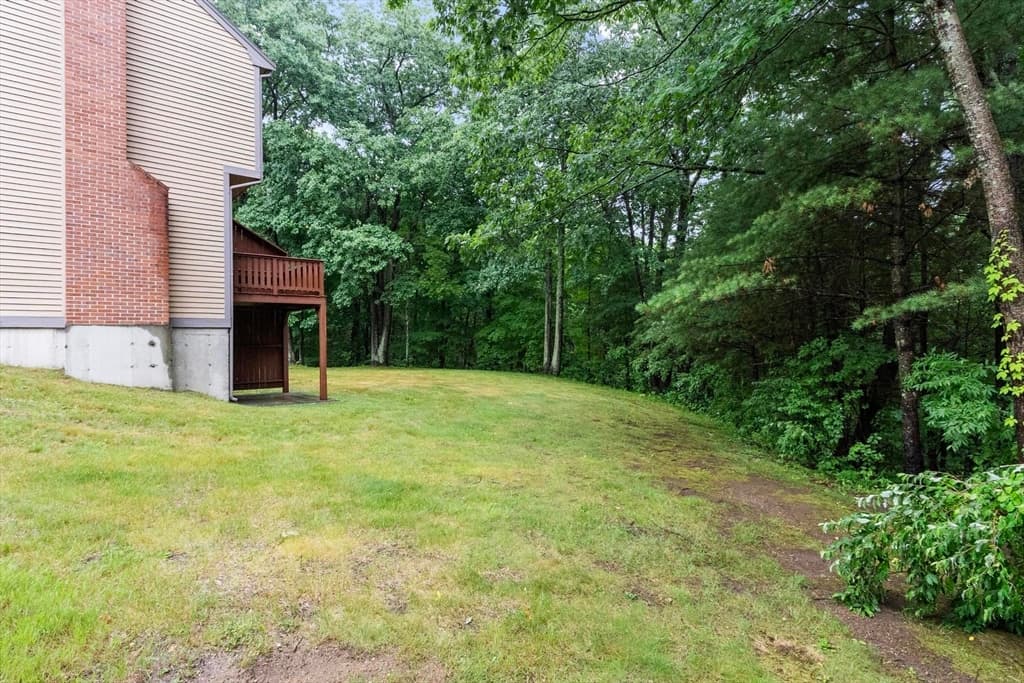 Condominium at 119 Cortland Cir # 119, Leominster MA 01453, Leominster, photo 29 of 33