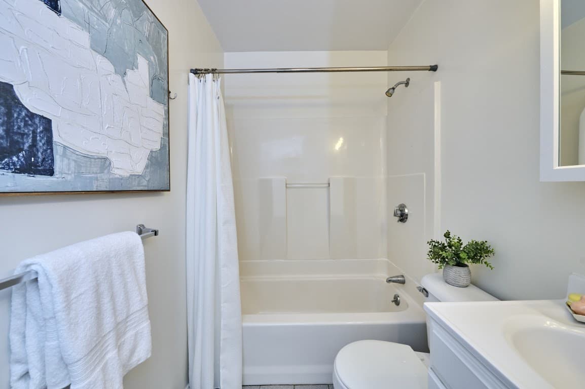 Condominium at 9 Mullins Ct. # D, Cambridge MA 02141, Cambridge, photo 10 of 12