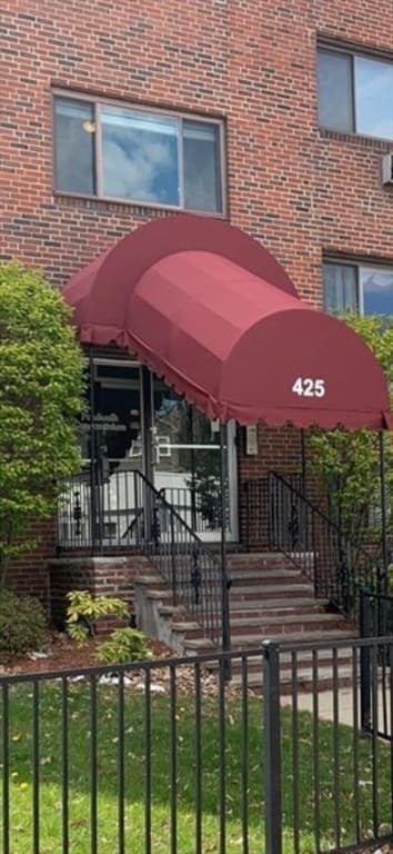 425 S Huntington Ave # 1, Boston MA 02130