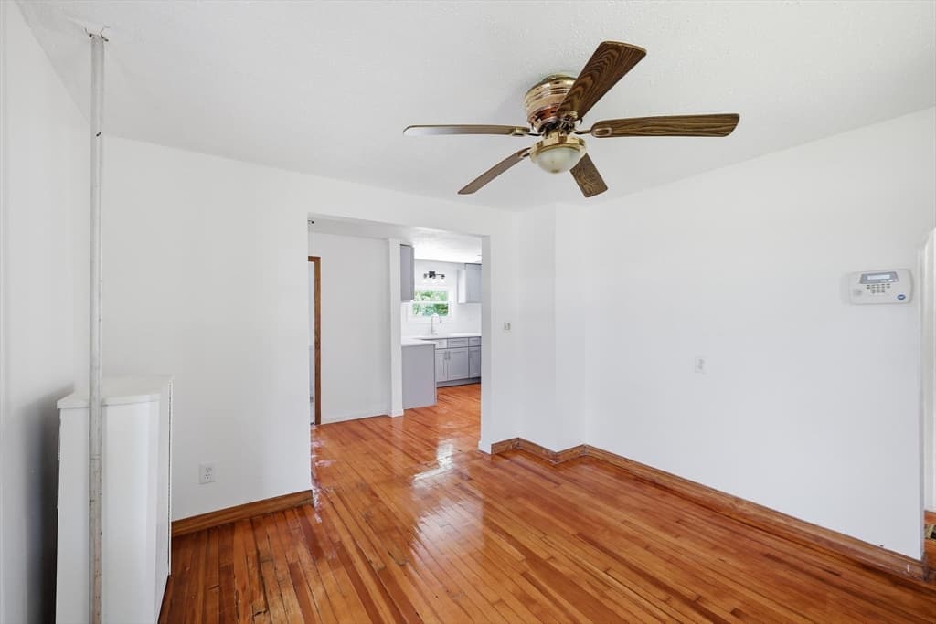 56 Lincoln Ave, South Hadley MA 01075 photo 15