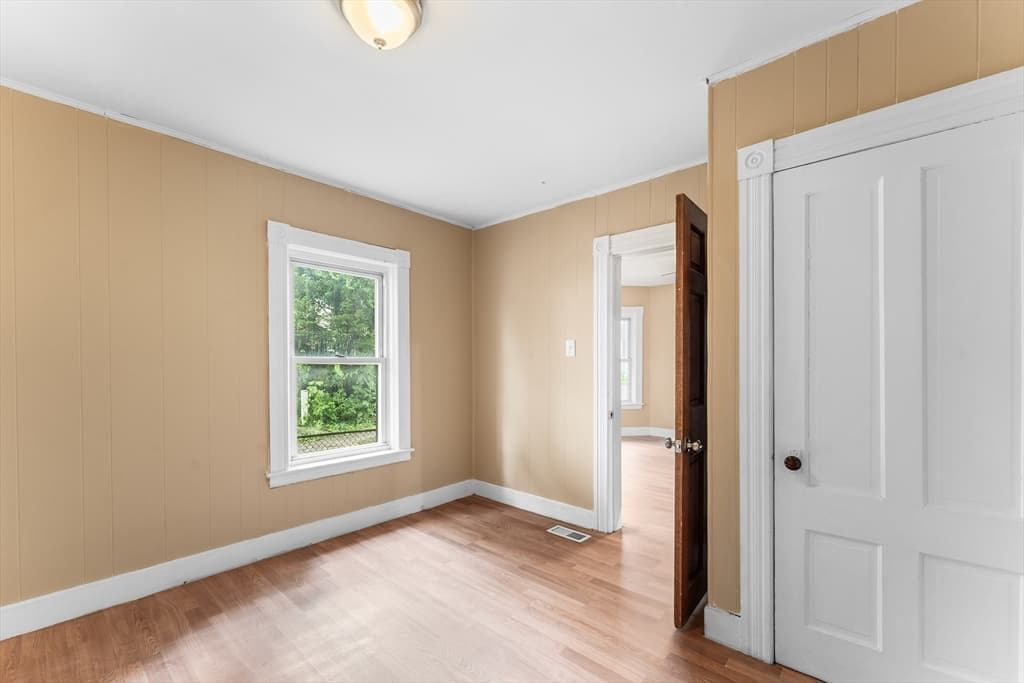 2 Hacker Ct, Worcester MA 01603 photo 9