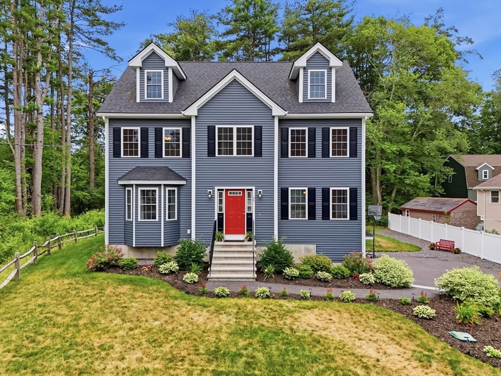 25 Fourth Ave, Billerica MA 01821 photo 3
