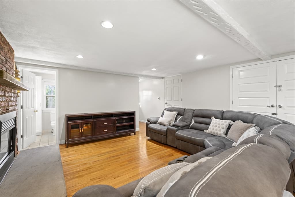 35 Perkins, Quincy MA 02169 photo 13