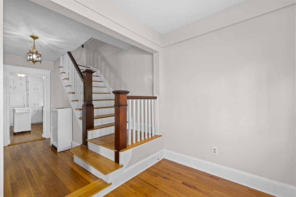 35 Perkins, Quincy MA 02169 photo 4