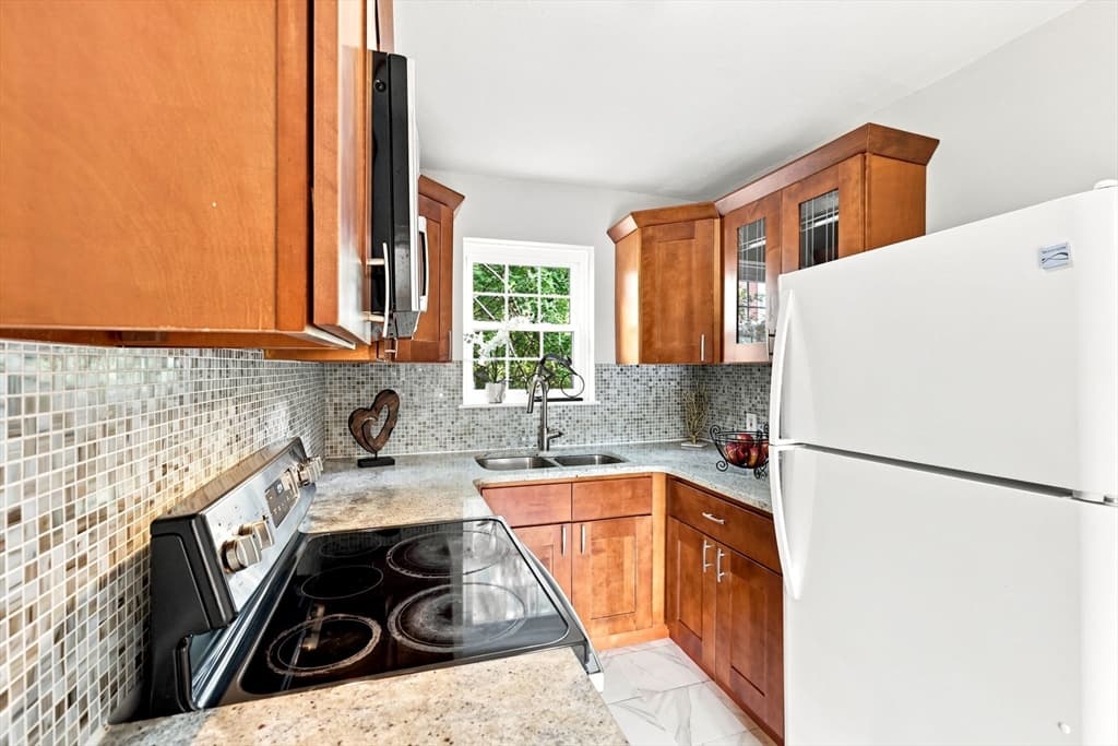 112 Maple St # 4, Malden MA 02148 photo 9