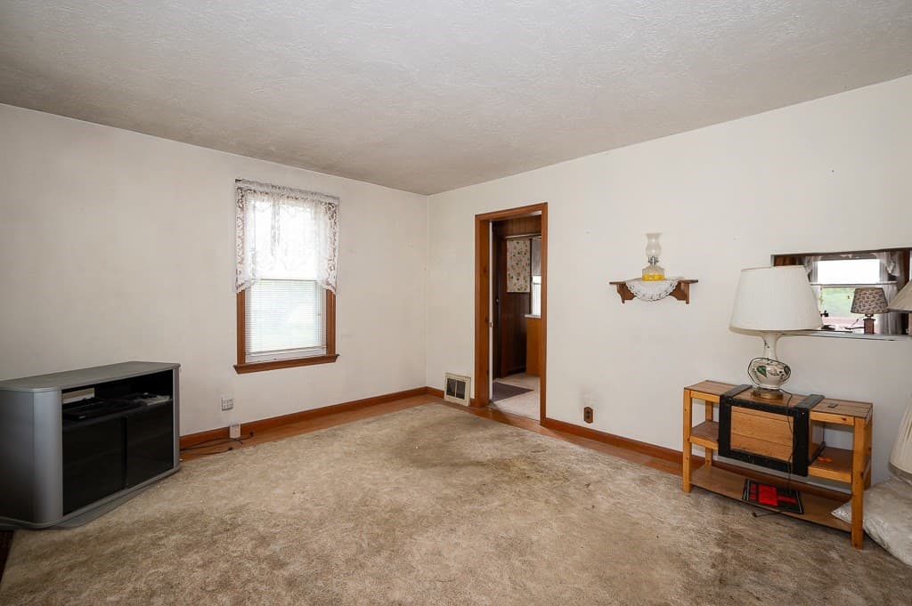 2 Family - 2 Units Side by Side at 22 Comins Rd, Oxford MA 01537, Oxford, photo 6 of 42