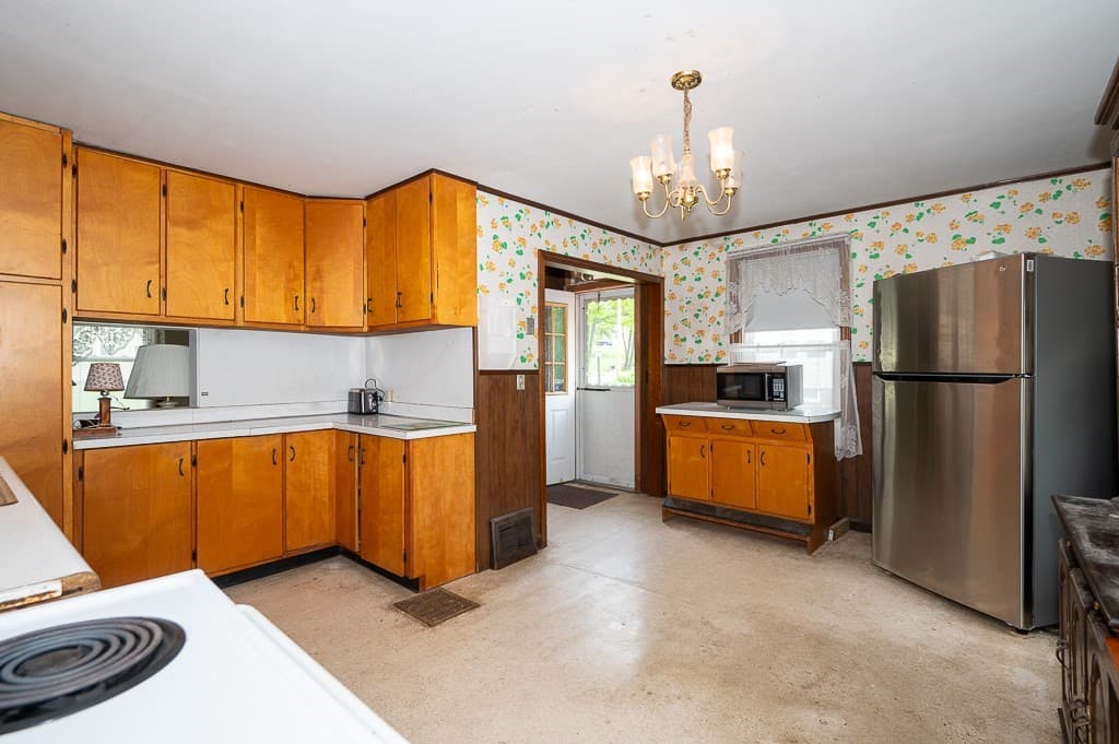 2 Family - 2 Units Side by Side at 22 Comins Rd, Oxford MA 01537, Oxford, photo 4 of 42