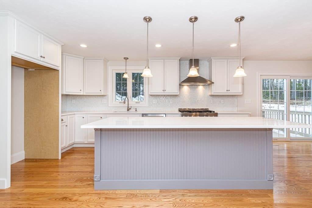 Single Family Residence at 19 Fourth Avenue, Billerica MA 01821, Billerica, photo 12 of 33