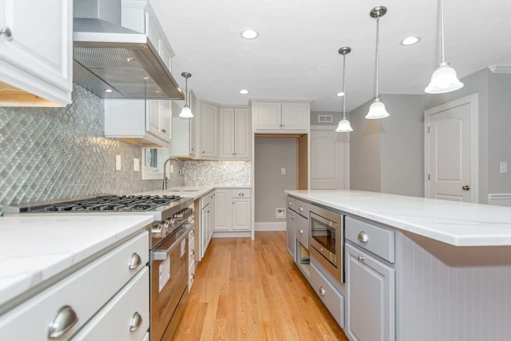 Single Family Residence at 19 Fourth Avenue, Billerica MA 01821, Billerica, photo 7 of 33
