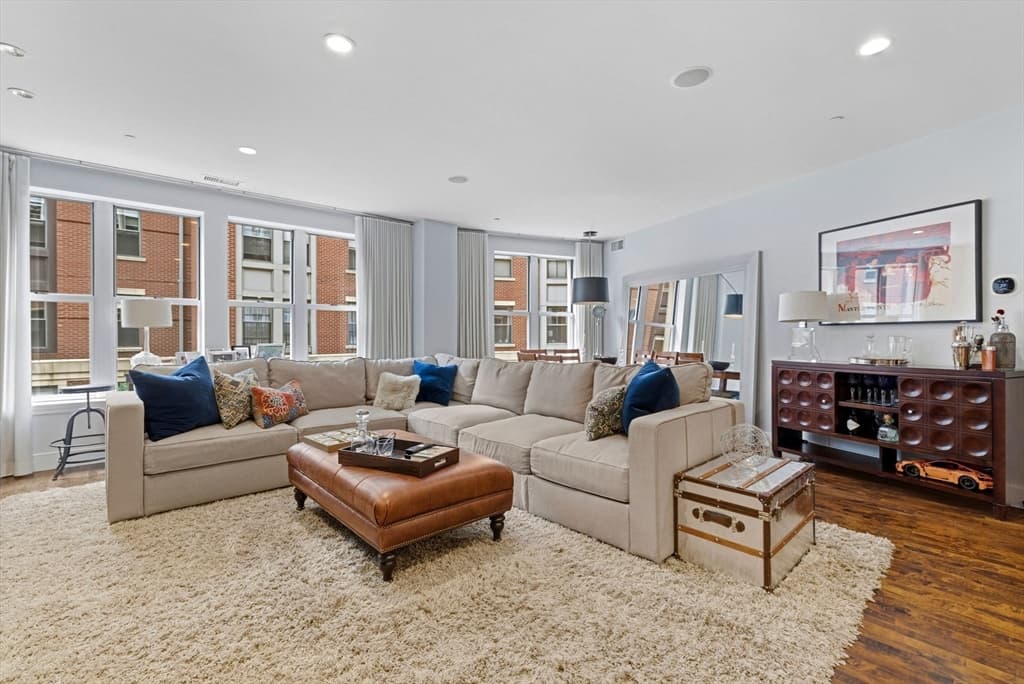 1280 Washington Street # 202, Boston MA 02118
