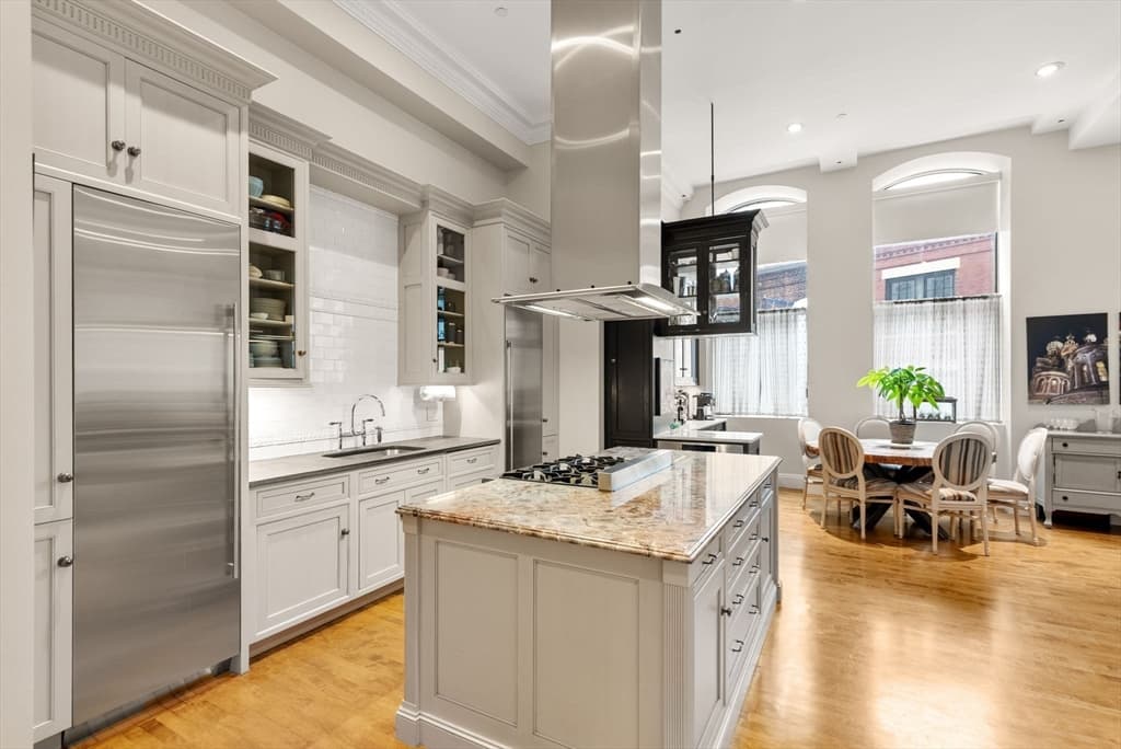 219-223 Columbus Ave # 203, Boston MA 02116