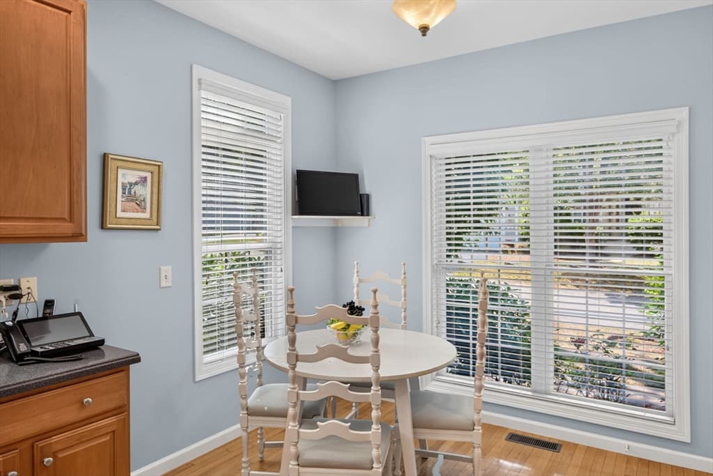 Single Family Residence at 28 Cross Wind, Plymouth MA 02360, Plymouth, photo 5 of 36