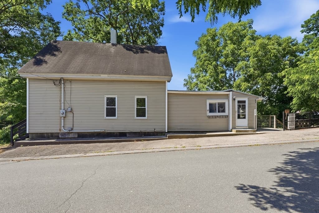 28 Tremont St, Athol MA 01331 photo 37