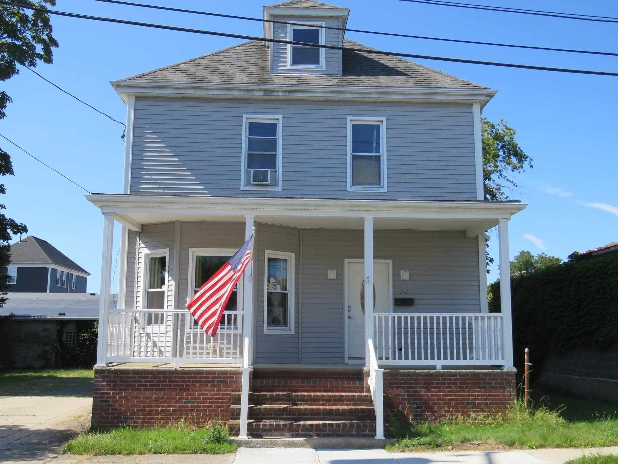 26 Edward St, New Bedford MA 02740