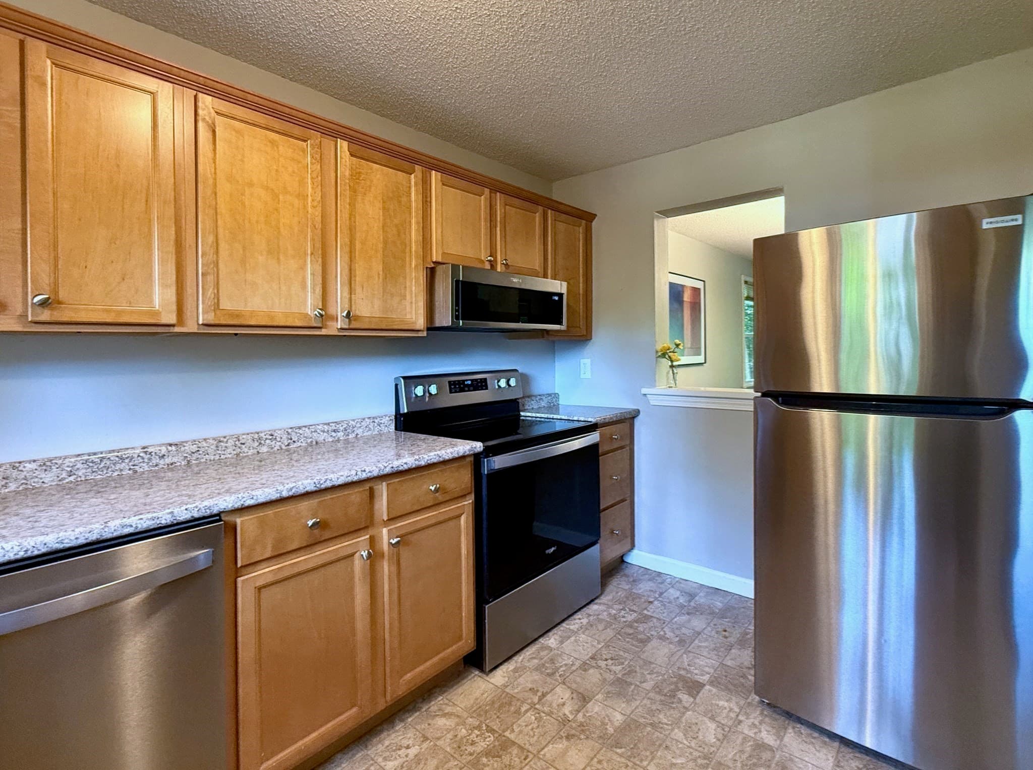 Condominium at 162 Prospect Ave # 7, Northampton MA 01060, Northampton, photo 7 of 22
