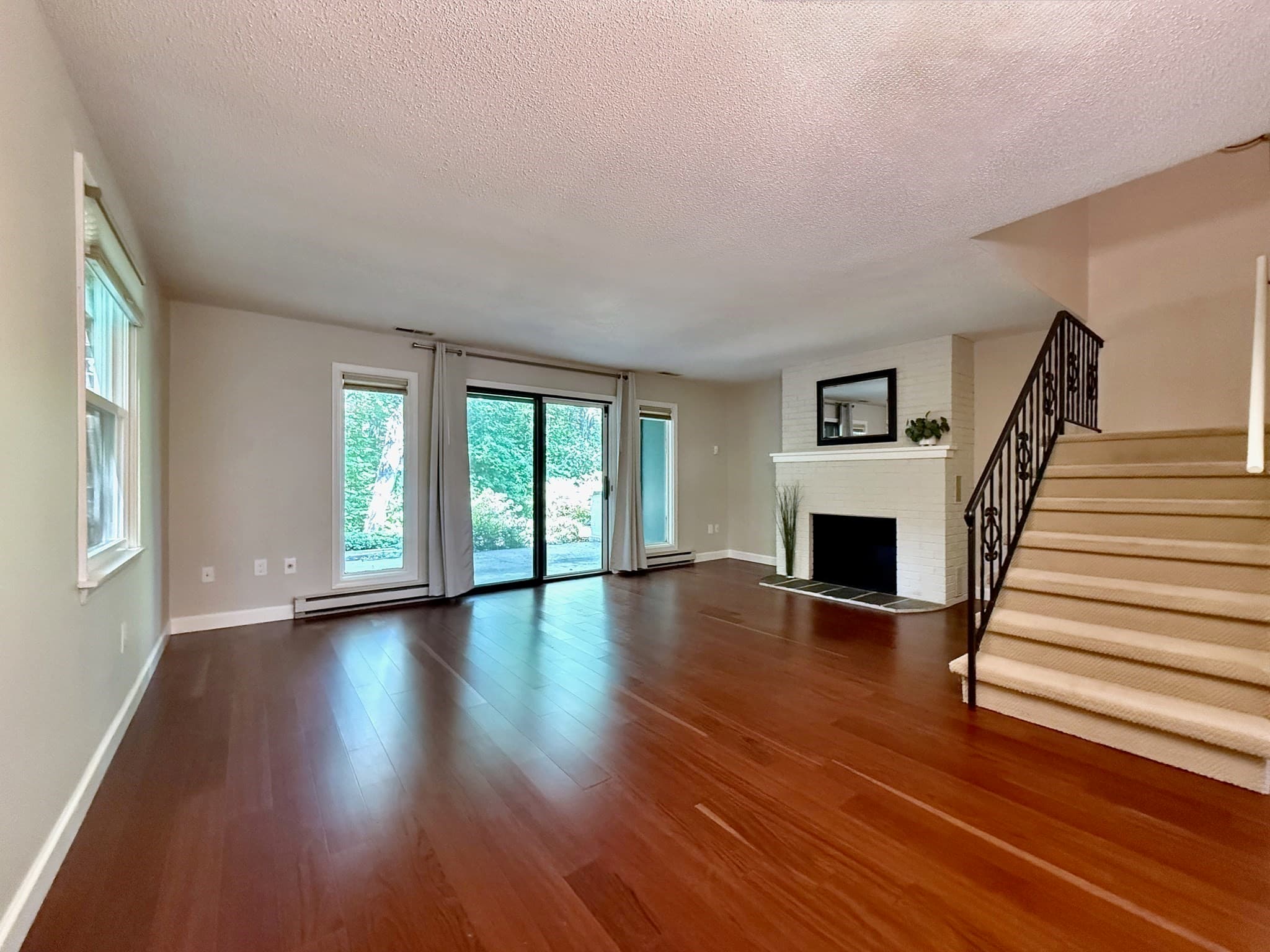Condominium at 162 Prospect Ave # 7, Northampton MA 01060, Northampton, photo 3 of 22