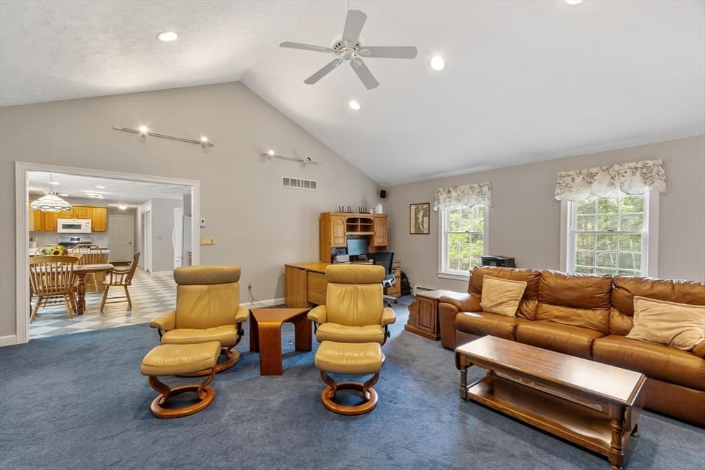 34 Arrowwood St, Methuen MA 01844 photo 12