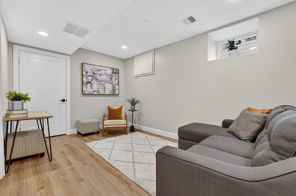 29A Prichard Ave # 1, Somerville MA 02144 photo 23