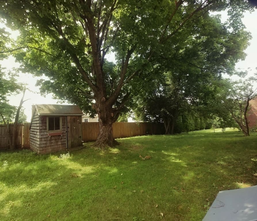 68 Dayton St, Springfield MA 01118 photo 26